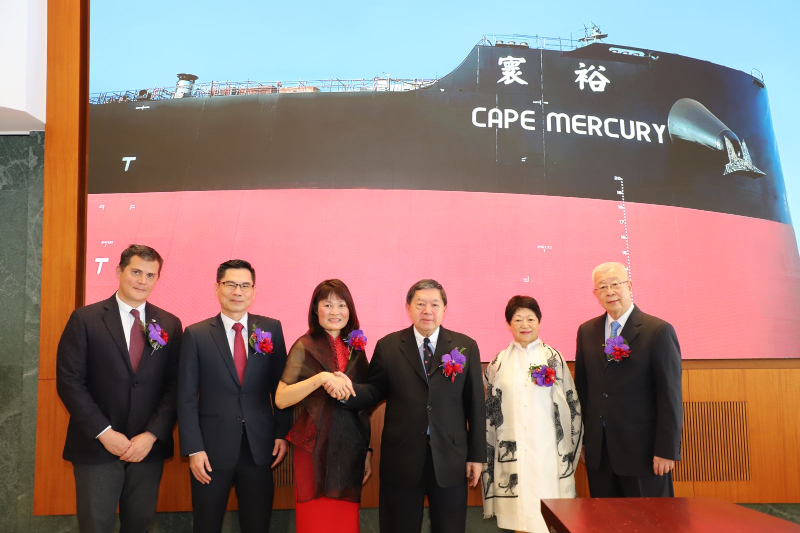 裕民今舉行新船命名典禮迎接210,000載重噸海岬型散裝貨輪「裕寰輪」入列- 裕民航運股份有限公司